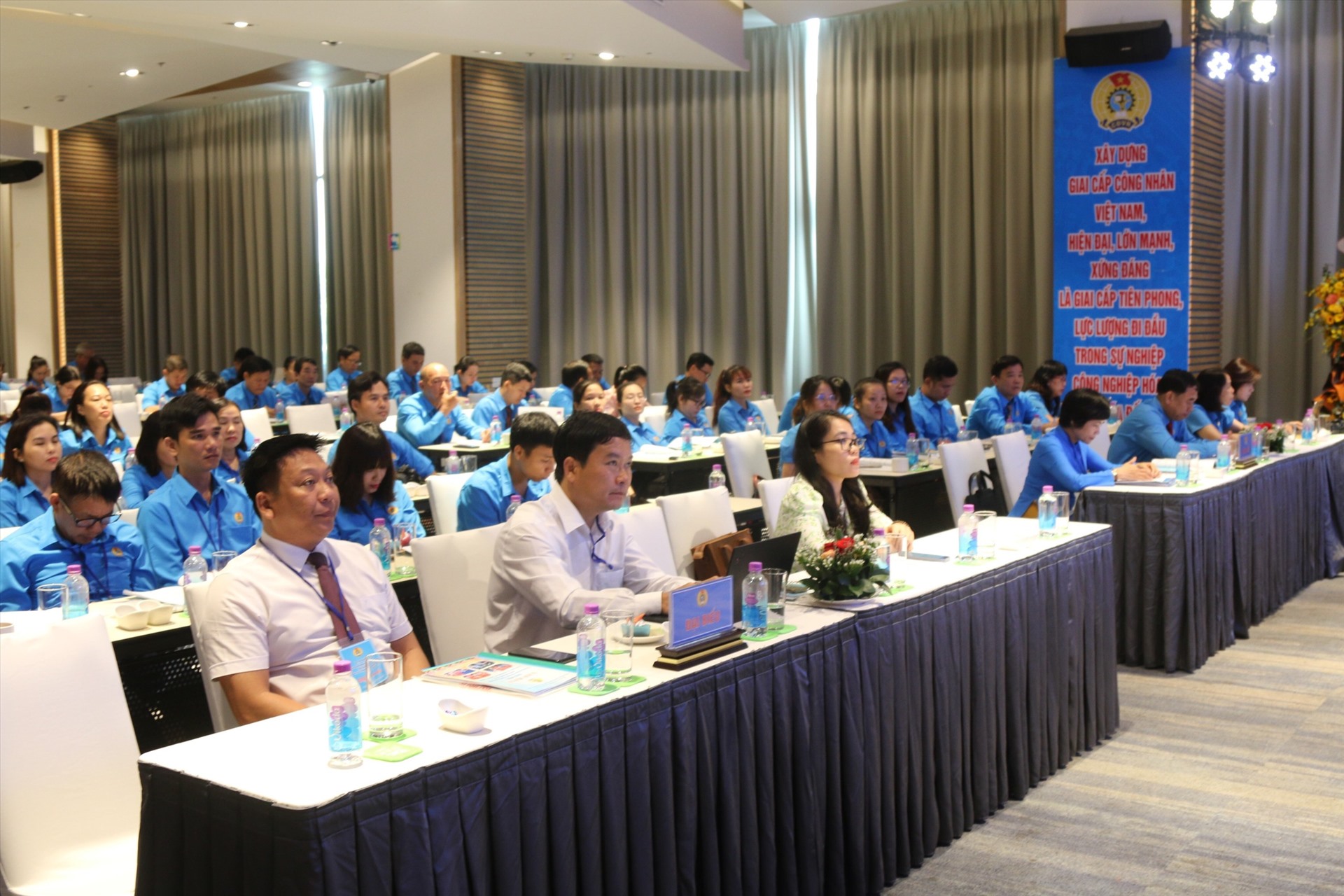 110 đại biểu đại diện cho hơn 3.400 đoàn viên ngành Công Thương tỉnh Khánh Hoà tham dự đại hội. Ảnh: Phương Linh 
