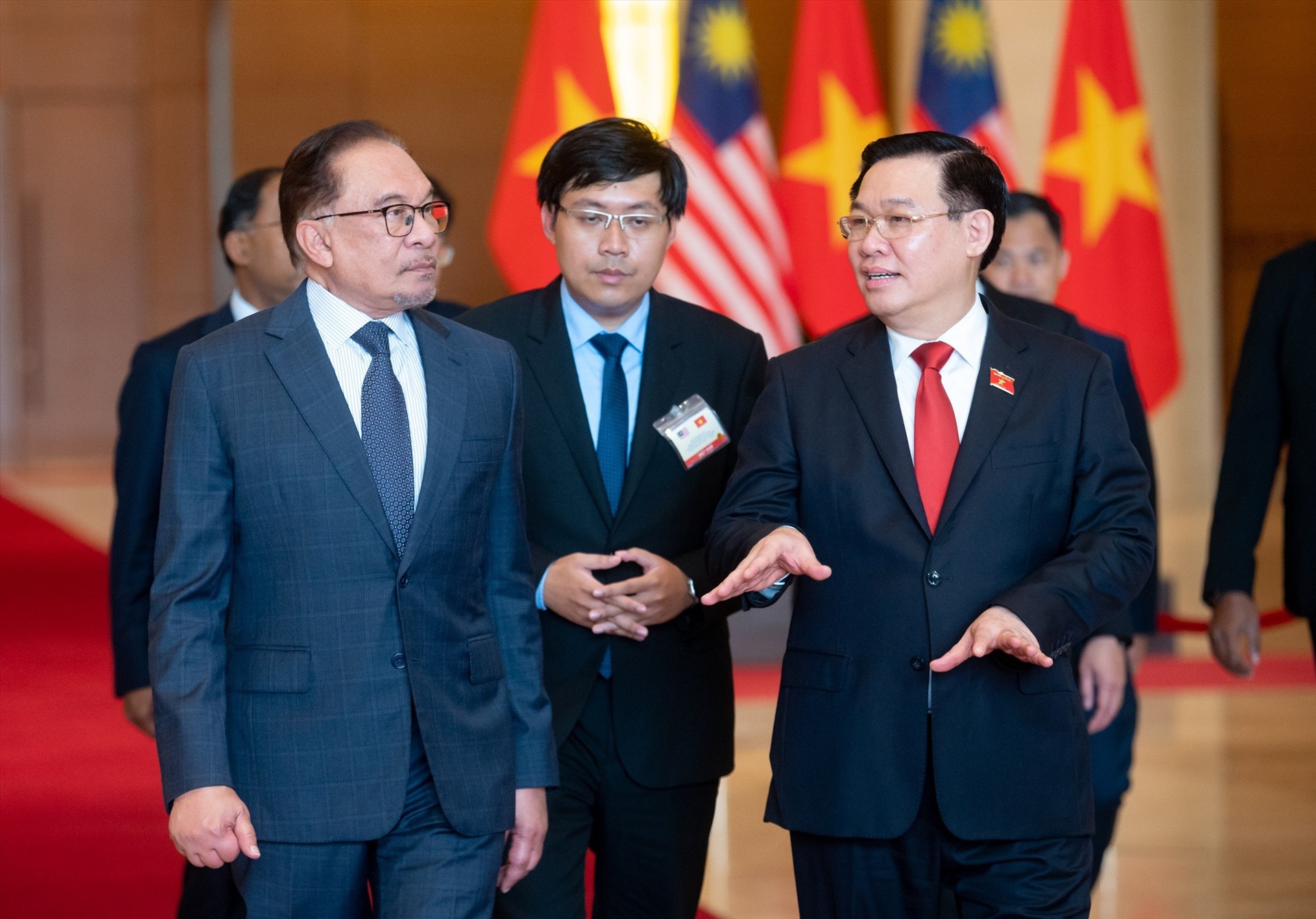 Chủ tịch Quốc hội Vương Đình Huệ đánh giá cao ý tưởng của Thủ tướng Anwar Ibrahim về đề xuất hợp tác phát triển ngành du lịch Việt Nam - Malaysia trên tinh thần “đại gia đình thế giới”. Ảnh: Hải Nguyễn