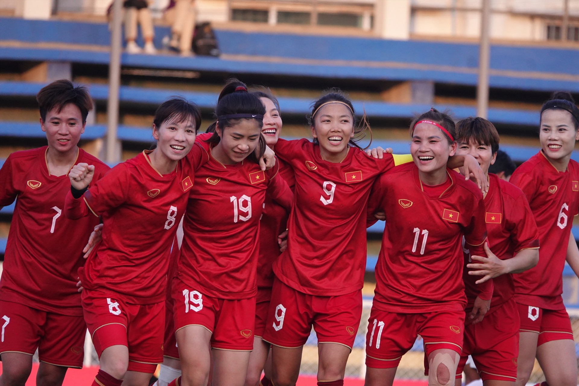 Tuyển nữ Việt Nam chào sân World Cup bằng cuộc đọ sức với đương kim vô địch Mỹ. Ảnh: Thanh Vũ 
