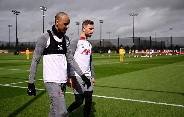 Cả Fabinho và Henderson có nguy cơ cùng rời Liverpool trong hè này.  Ảnh: AFP