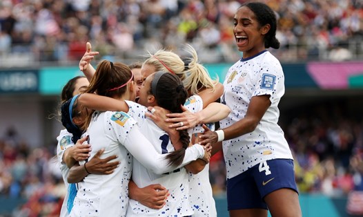 Tuyển nữ Mỹ có được lợi thế 2 bàn thắng trước tuyển nữ Việt Nam trong hiệp 1. Ảnh: FIFA