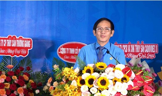 Ông Trần Hoàng Vũ - Chủ tịch Liên đoàn Lao động tỉnh Đồng Tháp phát biểu tại Đại hội. Ảnh: TTVHTT -TT TP Sa Đéc
