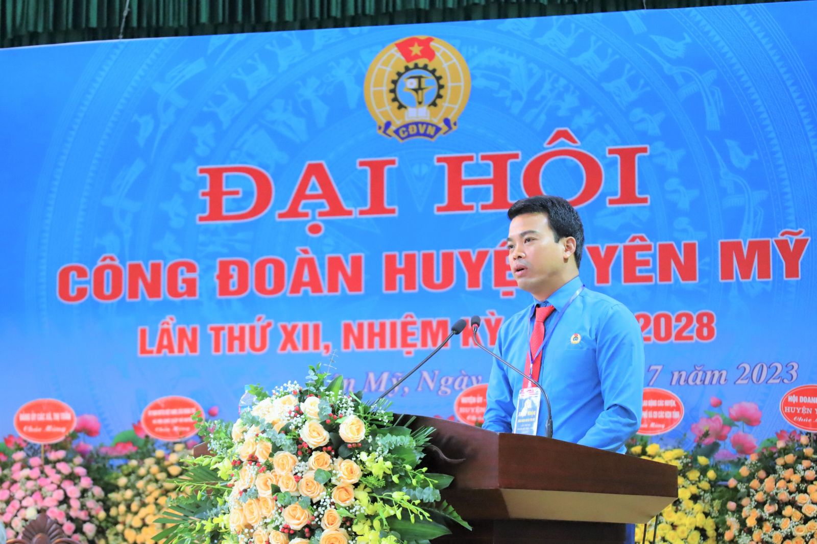 Ông Lê Quang Toản - Chủ tịch LĐLĐ tỉnh Hưng Yên phát biểu chỉ đạo tại đại hội. Ảnh: Huyền Trang