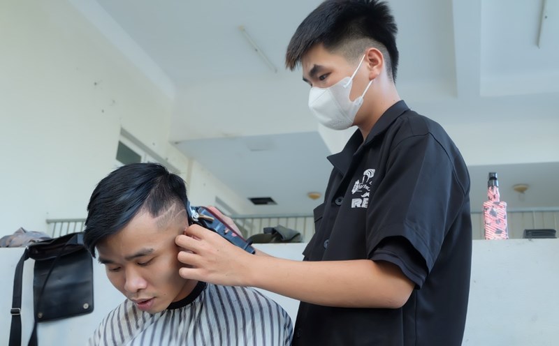 Điểm cắt tóc nghĩa tình sẻ chia yêu thương ở TP Đà Nẵng