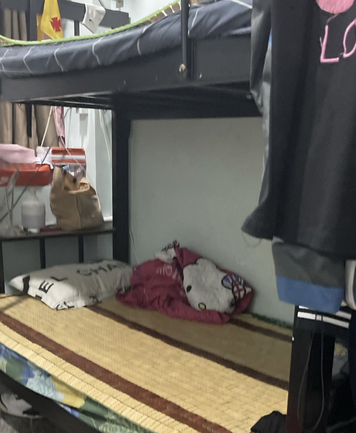 Một cơ sở bị bắt vì tiêm filler trong phòng trọ. Ảnh: Thanh tra Sở Y tế TP Hồ Chí Minh 