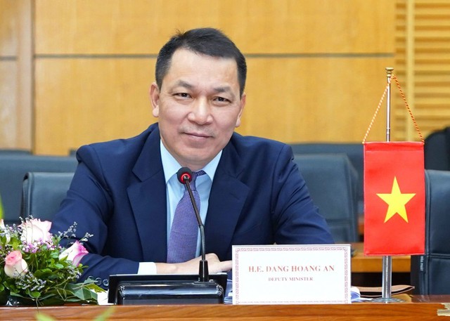 Ông Đặng Hoàng An được Thủ tướng Chính phủ điều động, bổ nhiệm giữ chức Chủ tịch Hội đồng thành viên Tập đoàn Điện lực Việt Nam. Ảnh: VGP