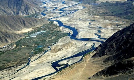 Trung Quốc triển khai nhiều dự án đập dọc theo sông Brahmaputra. Ảnh: Xinhua