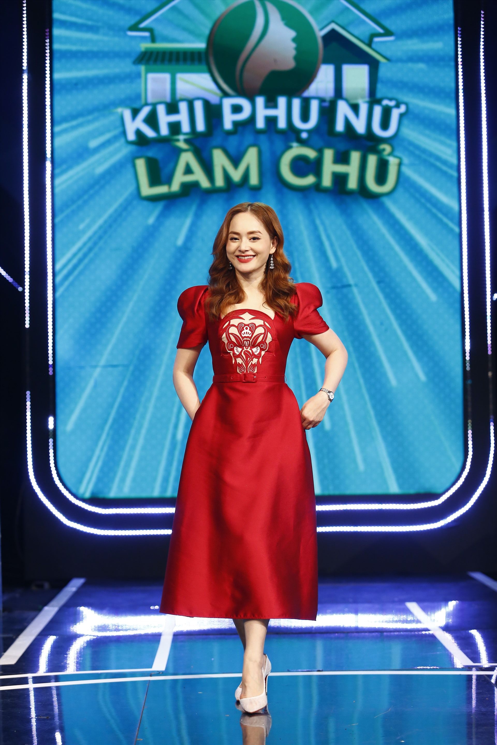 Nữ diễn viên Lan Phương là một trong những thành viên ban giám khảo vòng tuyển chọn. Ảnh: VTV