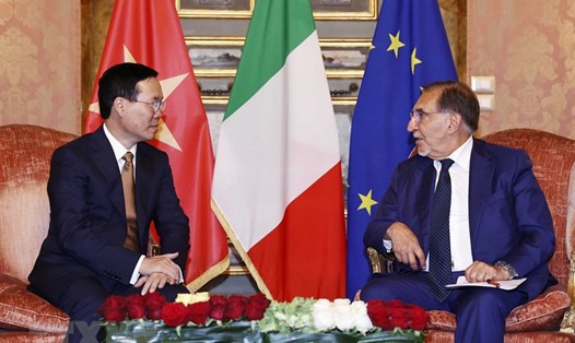 Chủ tịch nước Võ Văn Thưởng gặp Chủ tịch Thượng viện Italy Ignazio La Russa. Ảnh: TTXVN