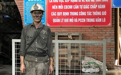 Quản đốc, cựu chiến binh Đặng Văn Tới. Ảnh: CĐ Than Hạ Long