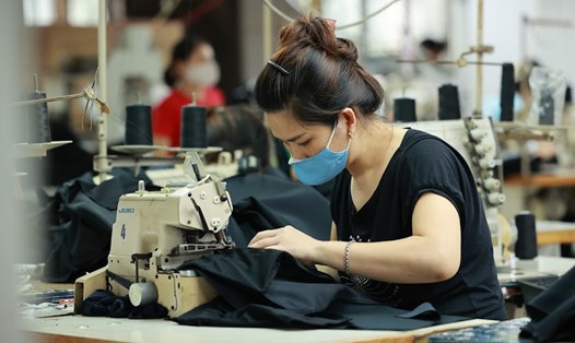Đề xuất áp dụng chương trình trách nhiệm nhà sản xuất mở rộng bắt buộc với doanh nghiệp sản xuất dệt may. Ảnh: Hải Nguyễn
