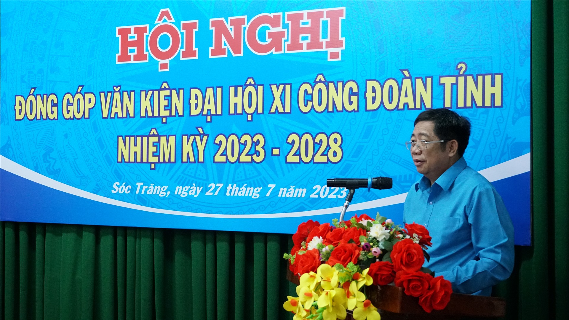Chủ tịch LĐLĐ tỉnh Sóc Trăng Nguyễn Thanh Sơn phát biểu tại Hội nghị. Ảnh: Anh Khoa