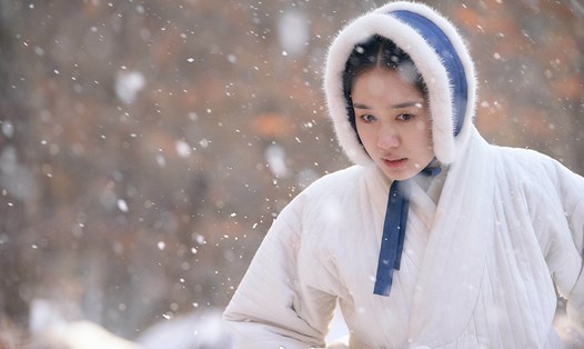 Ahn Eun Jin trong phim cổ trang mới. Ảnh: Nhà sản xuất