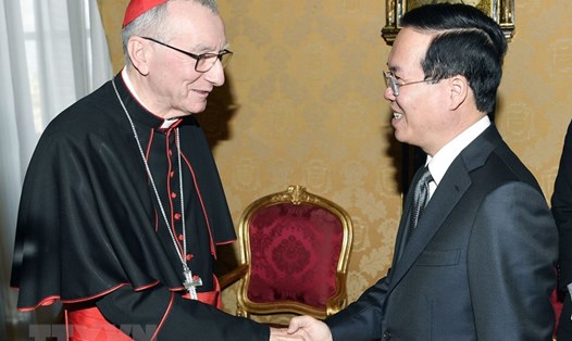 Trong cuộc gặp Chủ tịch nước Võ Văn Thưởng, Thủ tướng, Hồng y Parolin cho biết, Việt Nam ngày càng có vai trò quan trọng trong Giáo hội Công giáo. Ảnh: TTXVN