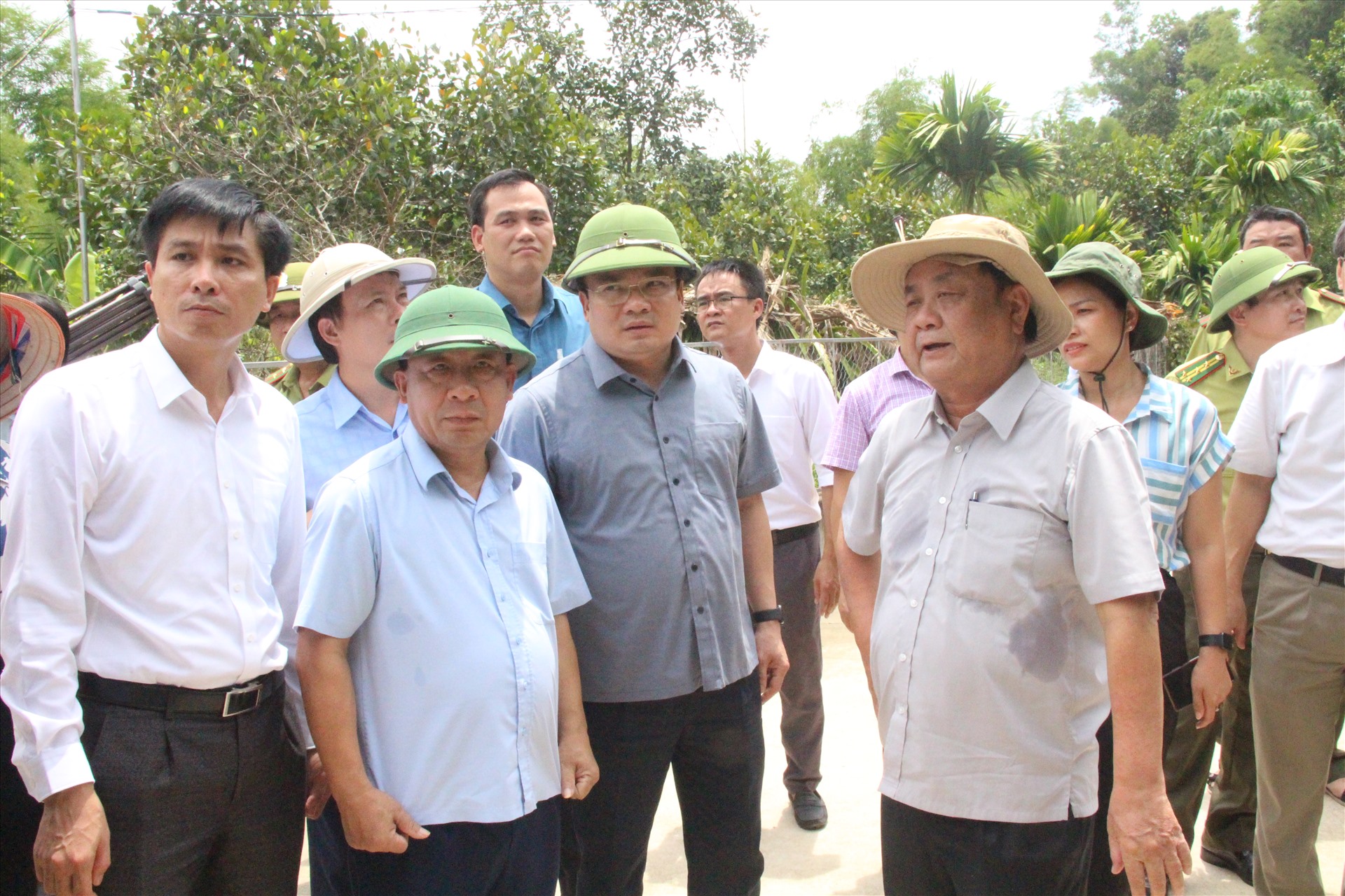 Bộ trưởng Lê Minh Hoan chia sẻ về mô hình bảo về rừng của cộng đồng.Ảnh Hiếu Anh