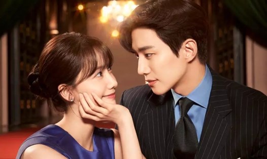 YoonA - Lee Junho vướng tin hẹn hò. Ảnh: Nhà sản xuất JTBC
