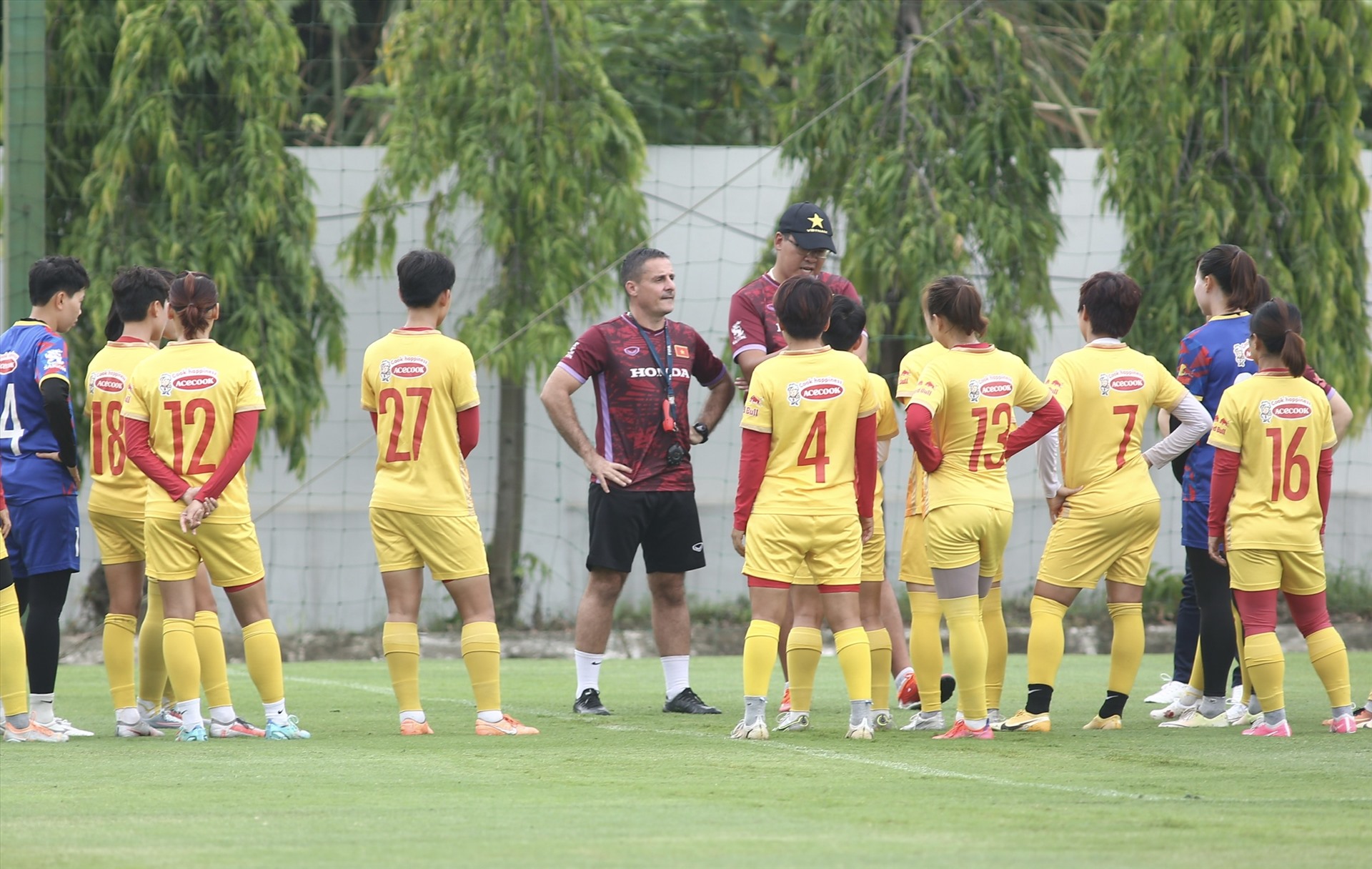 Ngày 3.7, đội tuyển nữ Việt Nam tiếp tục có buổi tập tại Trung tâm đào tạo bóng đá trẻ Việt Nam (Hà Nội) để chuẩn bị cho World Cup nữ 2023 diễn ra vào 20.7 tới đây.
