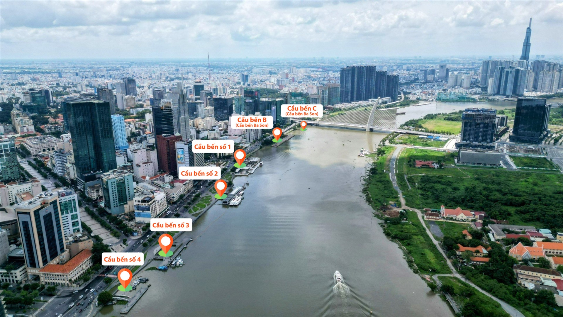 Công viên bến Bạch Đằng có chiều dài 1,3km, rộng 23.400m2, nằm dọc theo trục đường Tôn Đức Thắng (Quận 1) hướng ra sông Sài Gòn, nằm bên cạnh bến tàu cao tốc Bạch Đằng. 