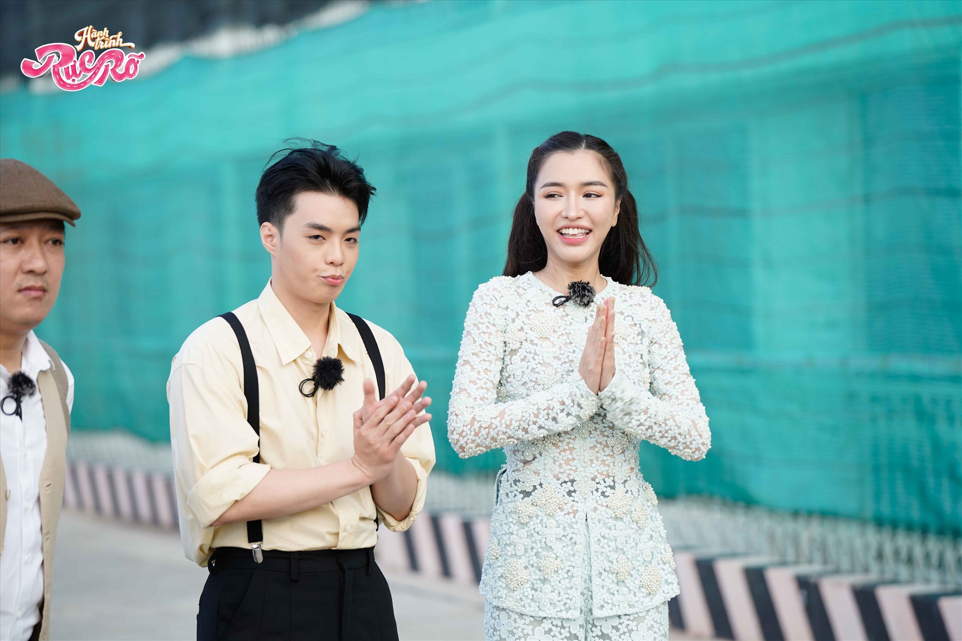 Bích Phương trổ tài hò tại chương trình "Hành trình rực rỡ". Ảnh: Nhà sản xuất