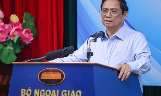 Thủ tướng Chính phủ Phạm Minh Chính phát biểu tại hội nghị đẩy mạnh công tác ngoại giao kinh tế. Ảnh: VGP
