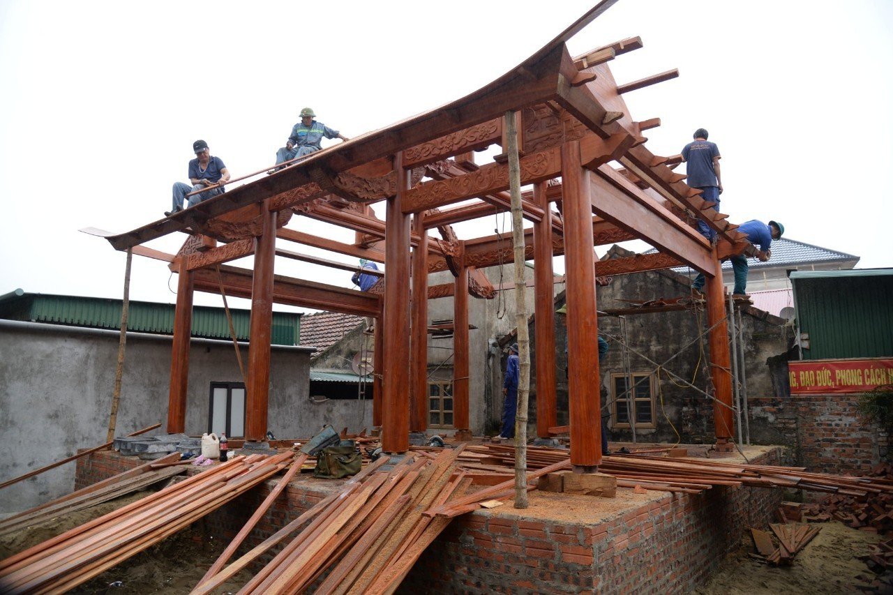Một công trình bằng gỗ mít do xưởng mộc Minh Mít thi công. Ảnh: Sỹ Thông