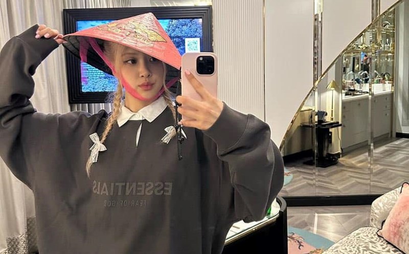 Rosé thoải mái nghỉ ngơi trong phòng khách sạn 5 sao giữa trung tâm Hà Nội. Ảnh: Instagram nhân vật