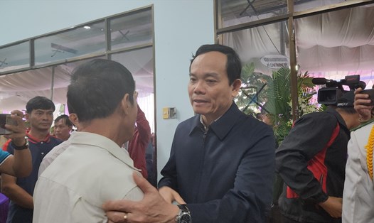 Phó Thủ tướng Trần Lưu Quang đã gửi lời động viên, chia buồn sâu sắc tới thân nhân các gia đình có cán bộ, chiến sĩ đã hy sinh. Ảnh: Hữu Long