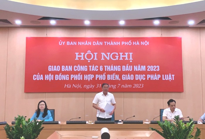 Phó Chủ tịch Thường trực UBND TP Lê Hồng Sơn phát biểu chỉ đạo tại Hội nghị. Ảnh: hanoi.gov.vn