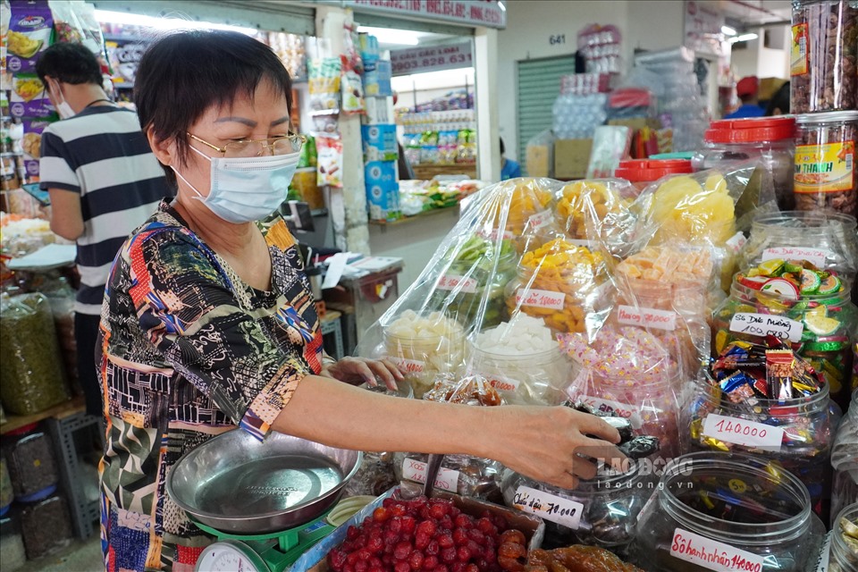 Giá nguyên liệu làm bánh Trung thu ở TP Hồ Chí Minh ổn định. 