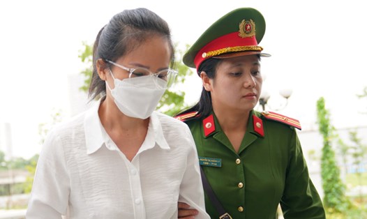 Cựu Cục trưởng Cục Lãnh sự Nguyễn Thị Hương Lan bị tuyên phạt tù chung thân trong vụ chuyến bay giải cứu. Ảnh: Quang Việt