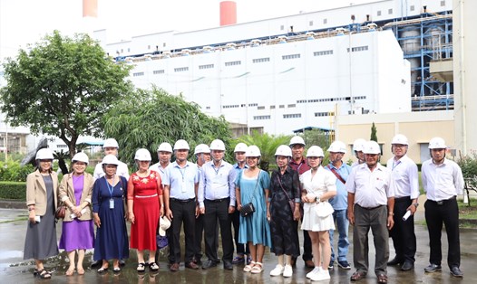 Người dân Bình Thuận được tham quan các Nhà máy Nhiệt điện phía Bắc.