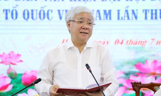 Chủ tịch Ủy ban Trung ương MTTQ Việt Nam Đỗ Văn Chiến phát biểu tại phiên họp. Ảnh: MTTQ Việt Nam