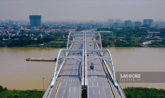 Cầu Đông Trù kết nối huyện Đông Anh với trung tâm Thủ đô Hà Nội. Ảnh: Tô Thế