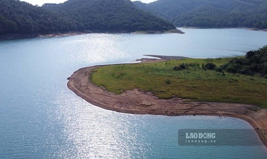 Riêng dung tích chứa nước hồ Yên Lập (hồ lớn nhất tỉnh Quảng Ninh) tính đến ngày 4.7 đạt 70,800 triệu m3. Ảnh: Đoàn Hưng