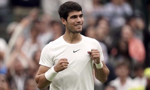 Carlos Alcaraz có chiến thắng dễ dàng ở trận ra quân Wimbledon 2023. Ảnh: Wimbledon