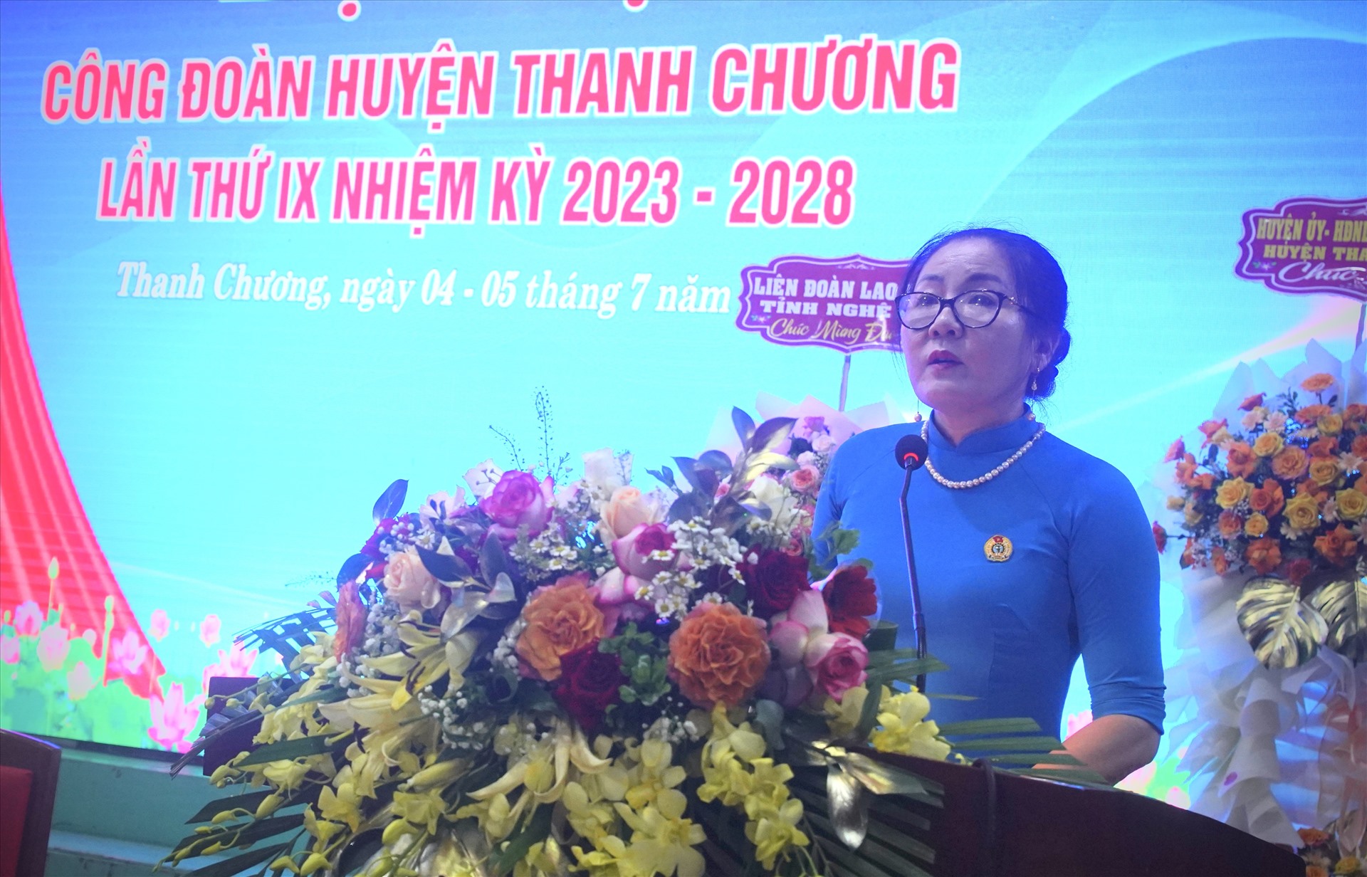 Bà Nguyễn Thị Thu Nhi - Phó Chủ tịch Liên đoàn Lao động tỉnh phát biểu chỉ đạo tại đại hội. Ảnh: Quỳnh Trang