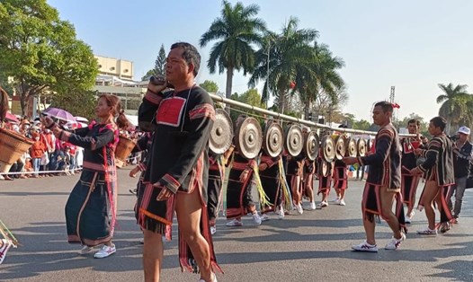 Lượng khách du lịch đến Đắk Lắk tăng cao trong Lễ hội cà phê Buôn Ma Thuột năm 2023. Ảnh: Bảo Trung
