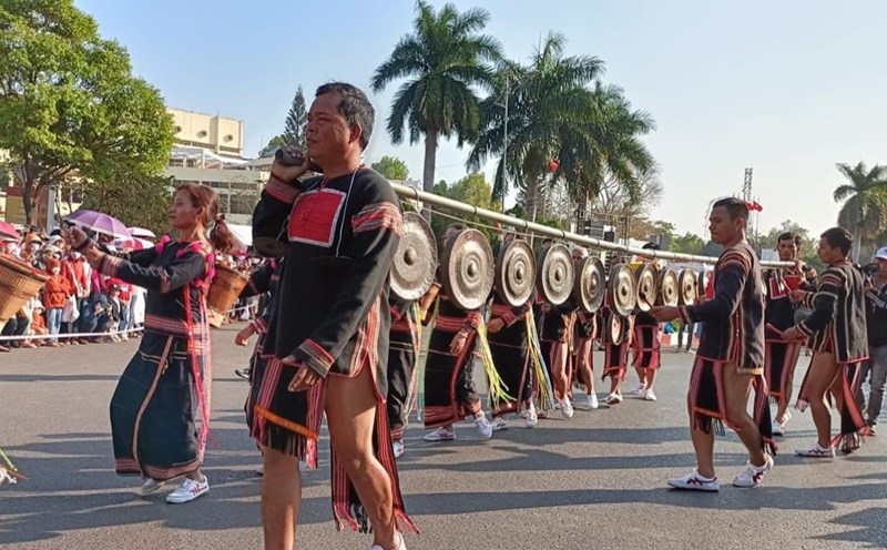 Lượng khách du lịch đến Đắk Lắk tăng cao trong Lễ hội cà phê Buôn Ma Thuột năm 2023. Ảnh: Bảo Trung