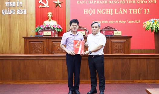 Ông Lê Văn Bảo được chuẩn y giữ chức Ủy viên, Chủ nhiệm Ủy ban Kiểm tra Tỉnh ủy Quảng Bình nhiệm kỳ 2020 - 2025. Ảnh: Lê Phi Long