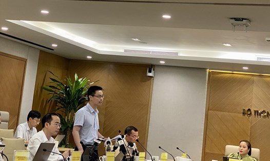 Ông Trần Quang Hưng - Phó cục trưởng Cục An toàn thông tin đã giải thích về tình trạng lừa đảo trực tuyến trong 6 tháng đầu năm 2023. Ảnh: Anh Vũ