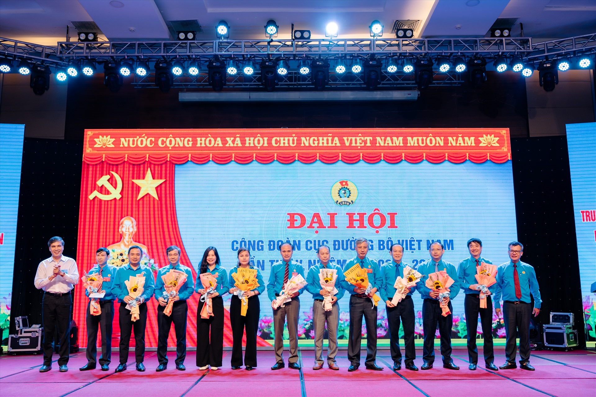 Ra mắt BCH Công đoàn Cục Đường bộ Việt Nam nhiệm kỳ 2023-2028. Ảnh: Hải Đăng