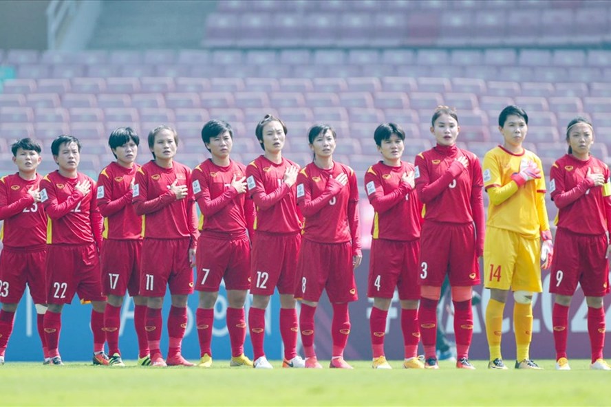 Chương Thị Kiều (số 3) góp công vào thành tích giành vé dự World Cup nữ 2023 của đội tuyển nữ Việt Nam. Ảnh: VFF