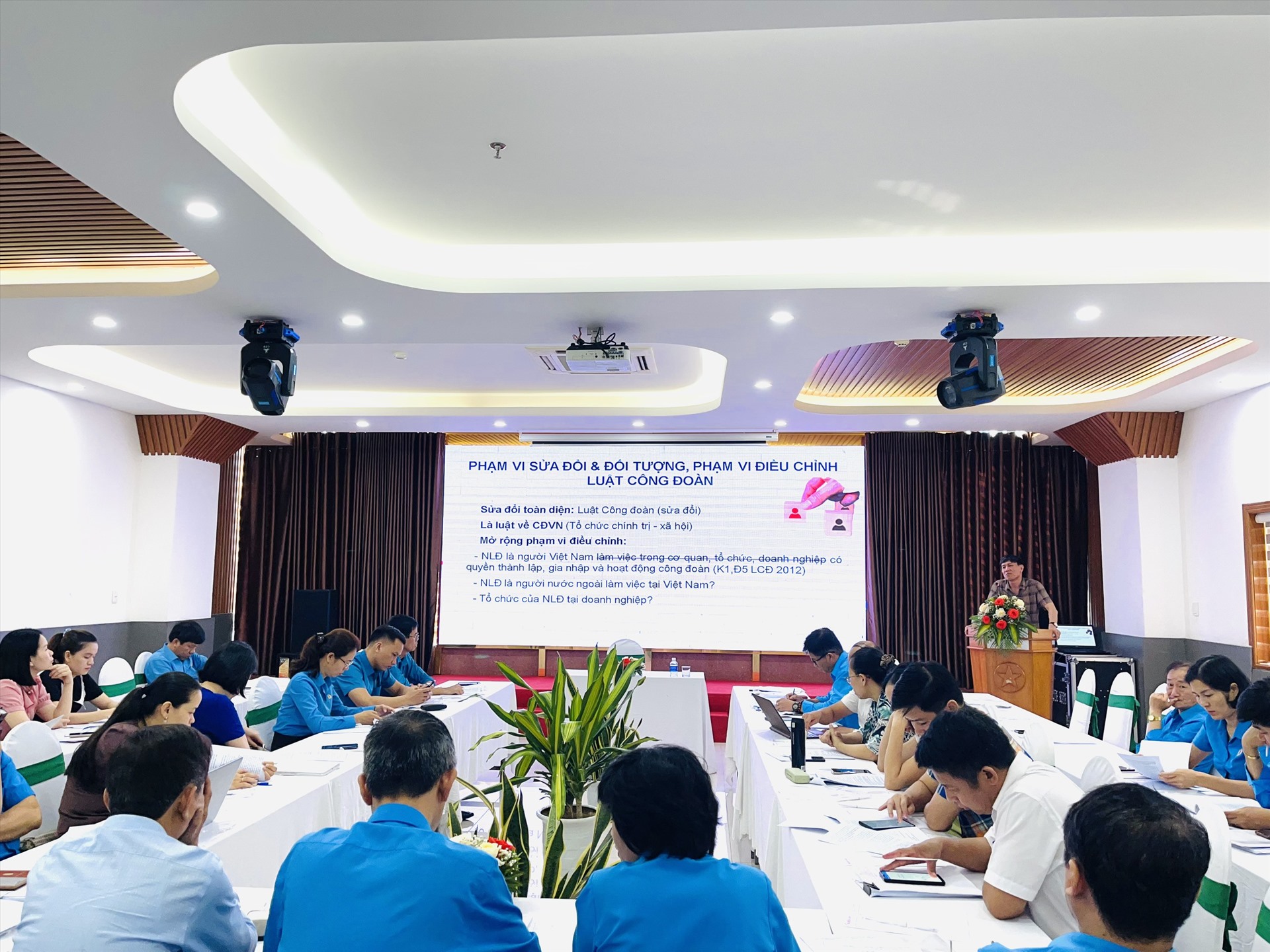 Hội nghị Lấy ý kiến về Dự án Luật Công đoàn (sửa đổi) tại Đà Nẵng. Ảnh: Mai Hương