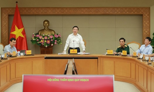 Phó Thủ tướng Trần Hồng Hà phát biểu tại phiên họp. Ảnh: VGP