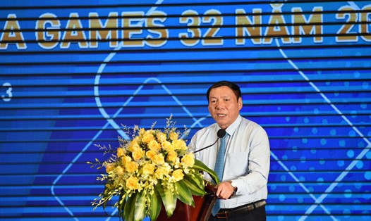 Bộ trưởng Bộ Văn hóa, Thể thao và Du lịch, Nguyễn Văn Hùng, phát biểu trong Lễ tổng kết Đoàn thể thao Việt Nam tại SEA Games 32. Ảnh: Lê Vinh
