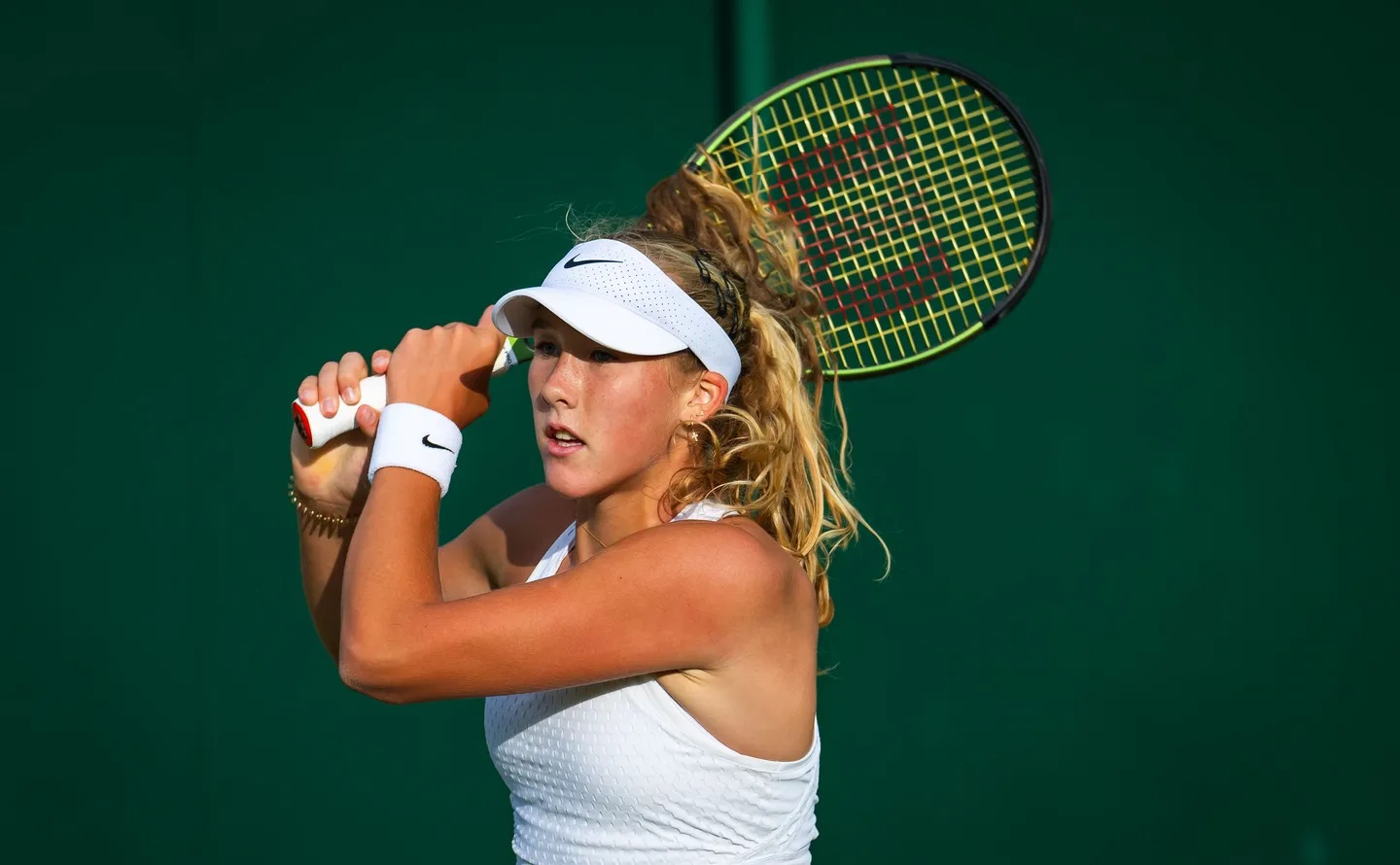 Tay vợt 16 tuổi người Nga, Mirra Andreeva, lọt vào vòng 3 giải đấu lớn thứ hai liên tiếp. Ảnh: Wimbledon