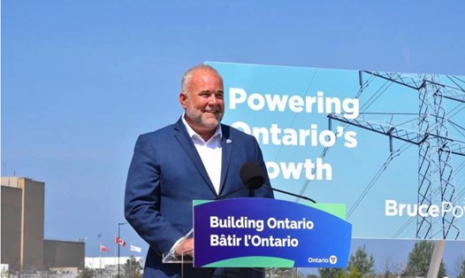 Ông Todd Smith - quan chức năng lượng hàng đầu Ontario, Canada - công bố hỗ trợ mở rộng nhà máy Bruce Power. Ảnh: Bruce Power