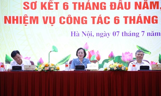Bộ trưởng Bộ Nội vụ Phạm Thị Thanh Trà chủ trì hội nghị. Ảnh: TTXVN
