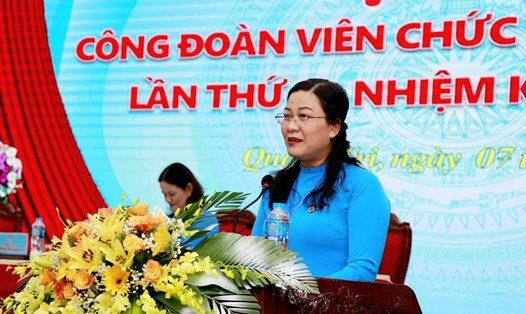 Bà Nguyễn Thị Hoài Lê tái cử chức Chủ tịch Công đoàn Viên chức tỉnh Quảng Trị. Ảnh: Hưng Thơ.