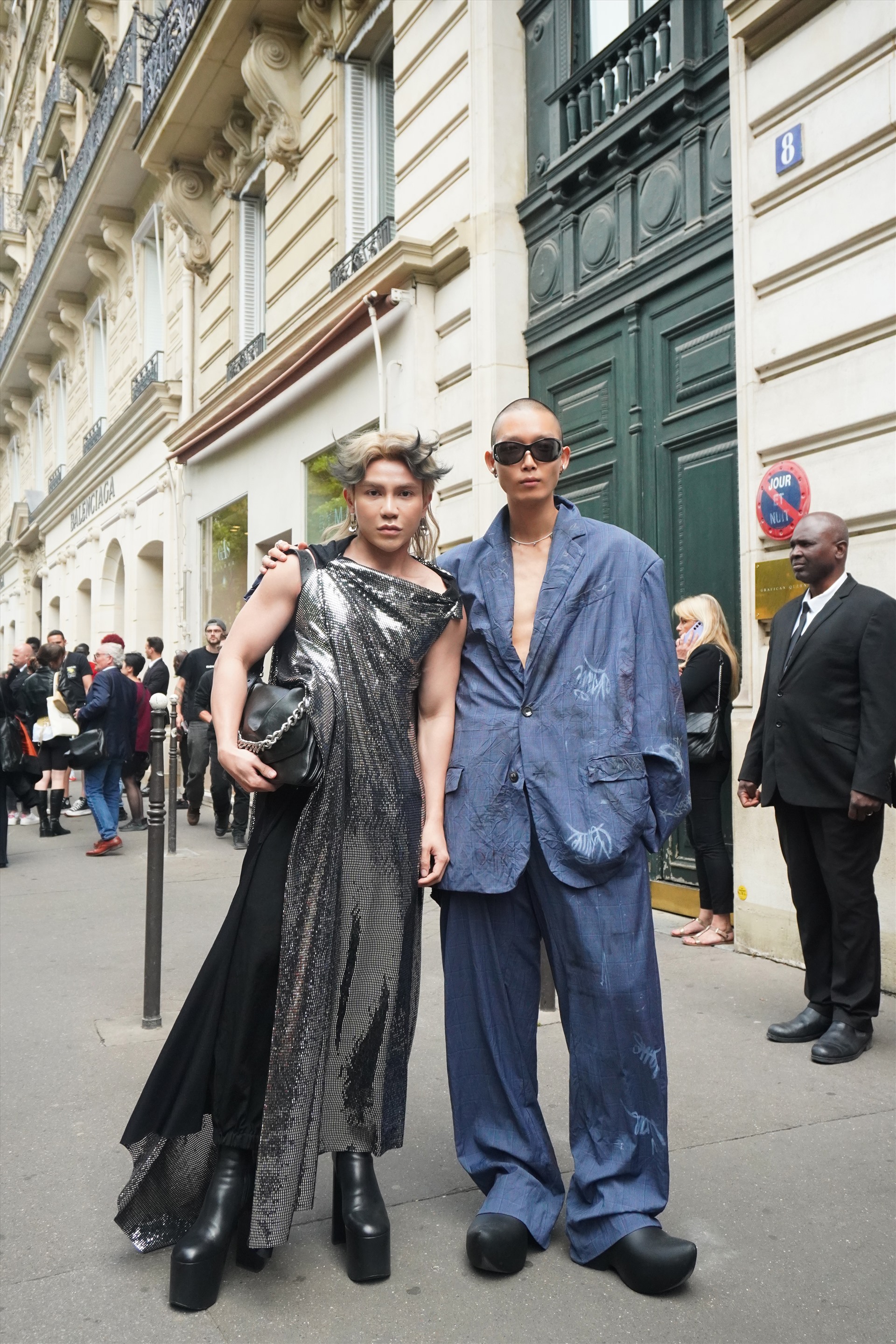 Đến với Paris Fashion Week lần này cũng là dịp để Call me Duy thể hiện được phong cách thời trang cá nhân cũng như đặt những viên gạch đầu tiên trên con đường trở thành một fashion influencer chuyên nghiệp. 